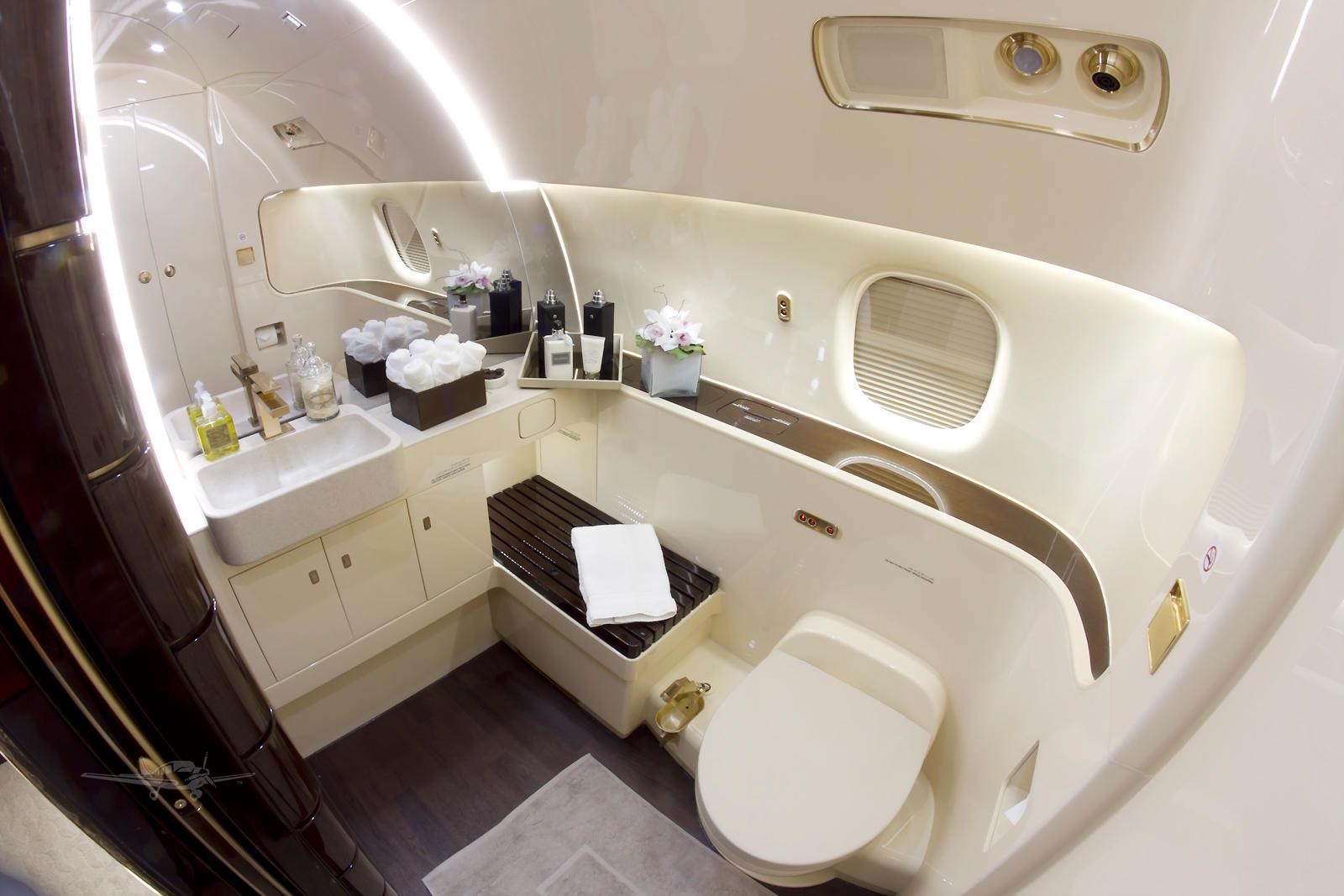 jet privato Embraer Lineage 1000